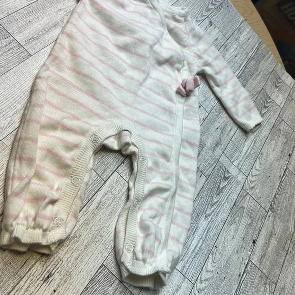 Mud Pie girl’s romper‎